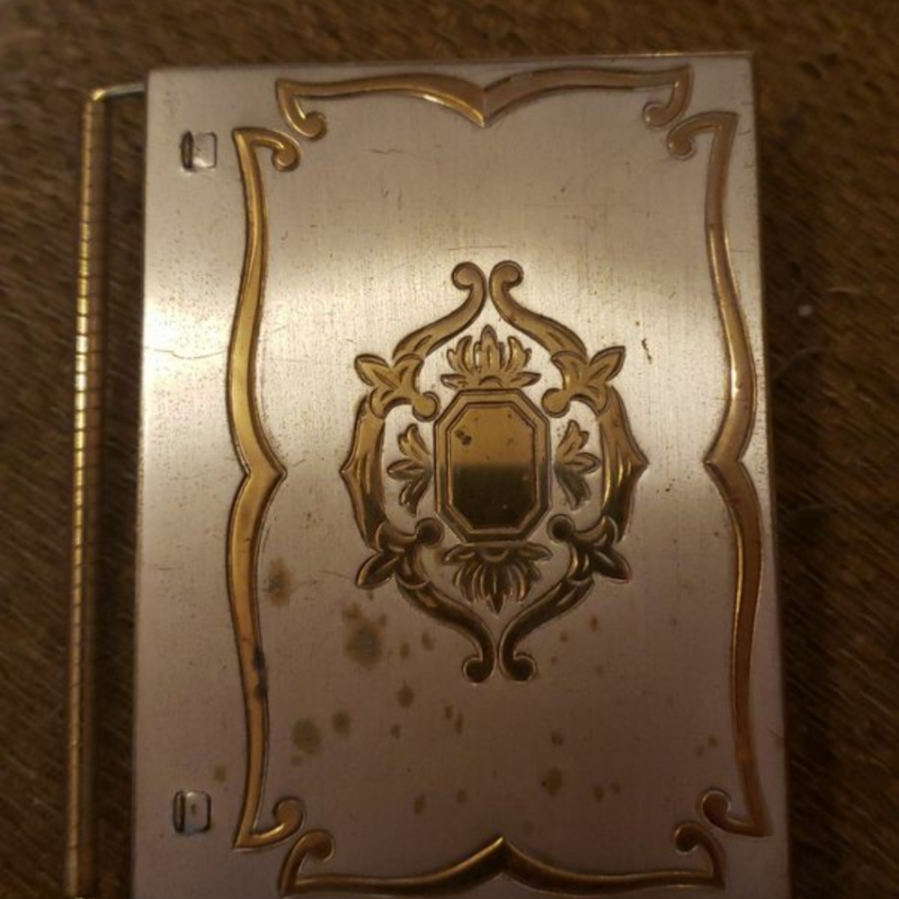 Cigarette case